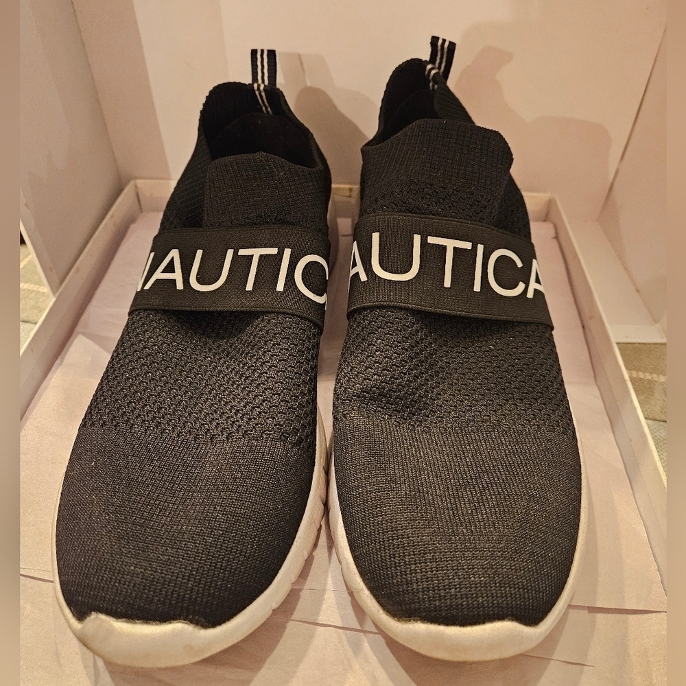 Nautica womens running shoe slip on black white sz 9.5 Pre-owned